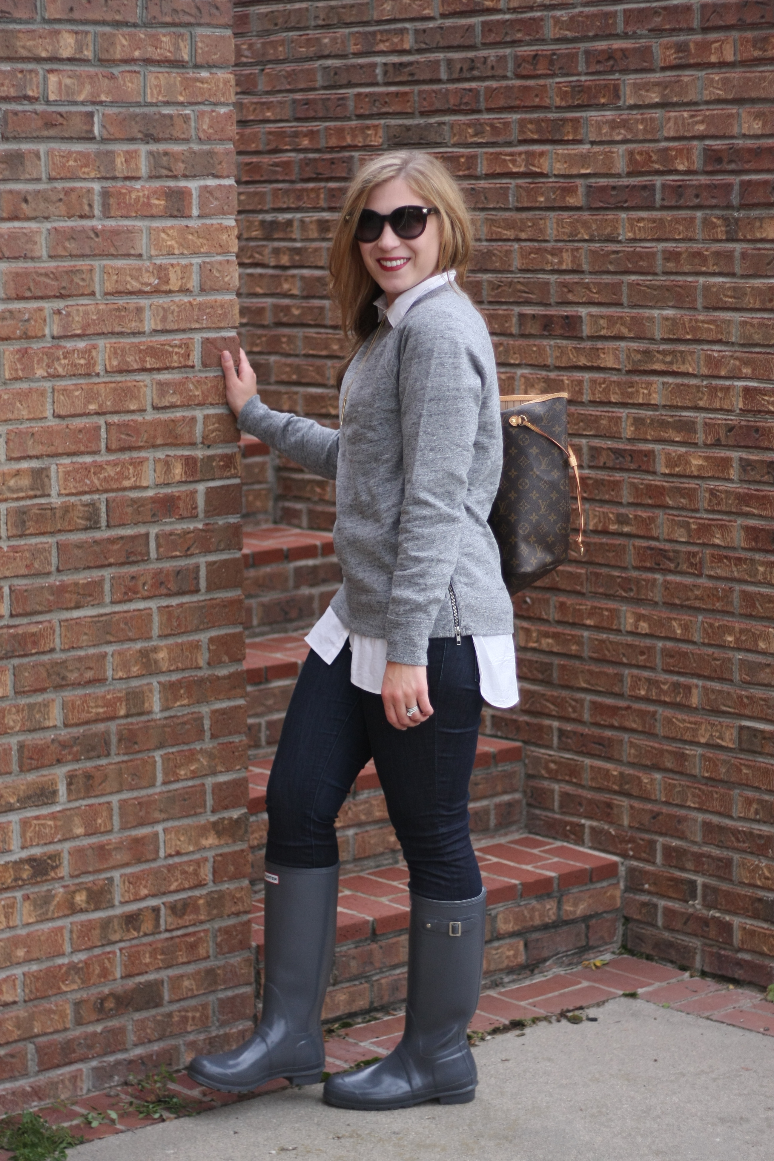 grey hunter boots outfit
