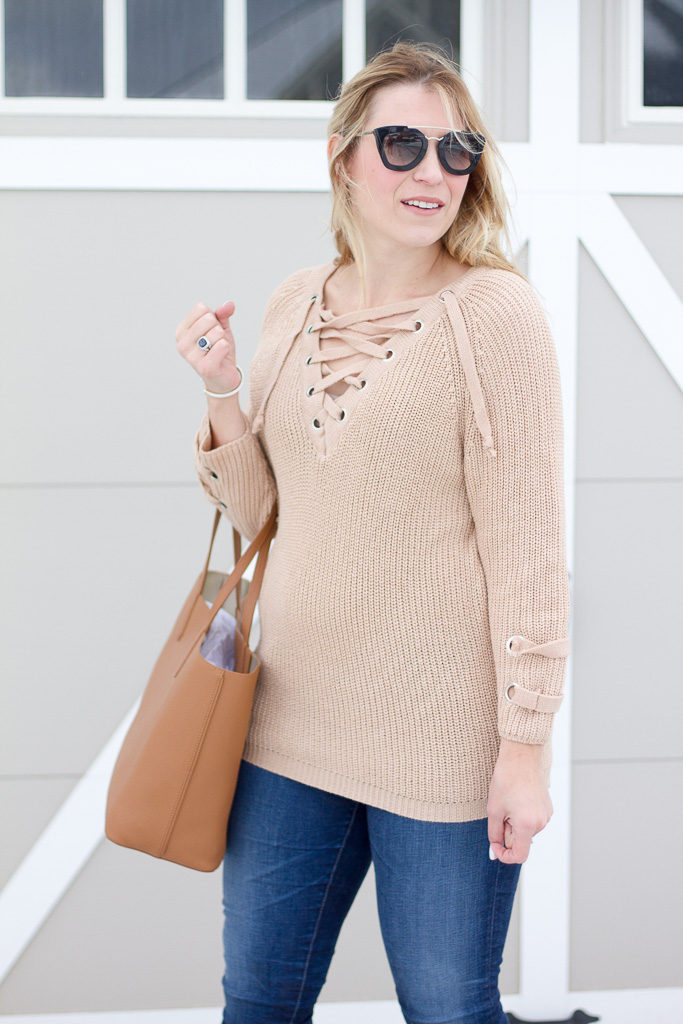 Lace-up Mood Sweater